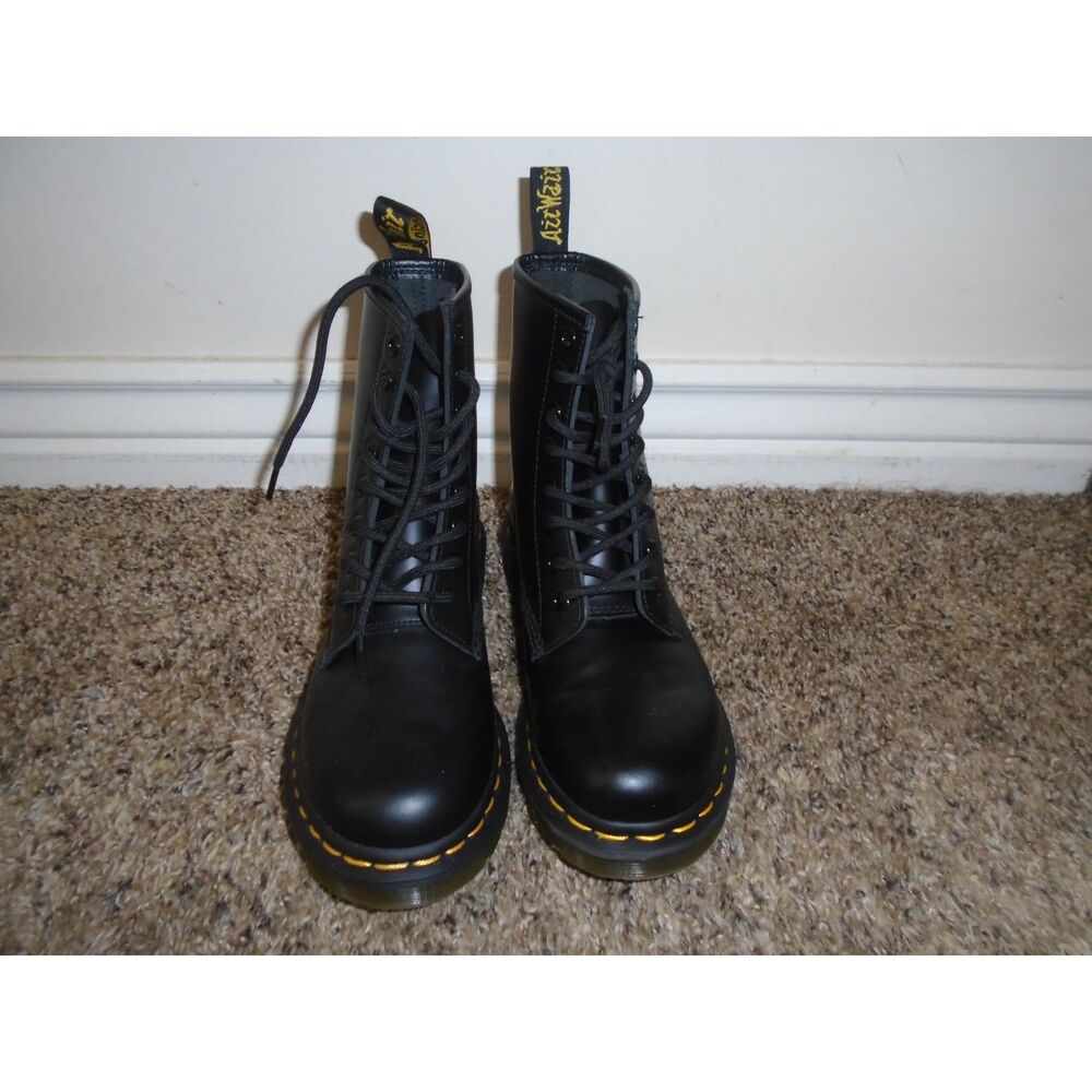 Dr. Martens 1460 W Black Boots combat boots size 6